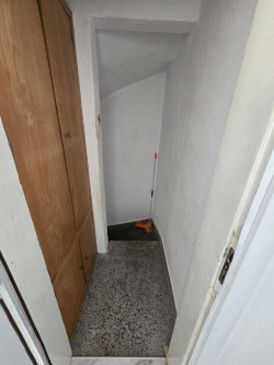 Агенция за недвижими имоти "ОЛИМПИЯ" продава :