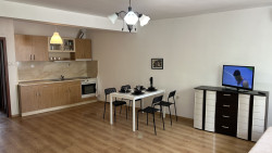 Апартамент  в малка кооперация