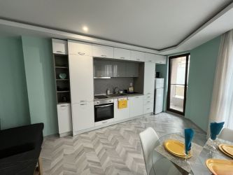 Тристаен апартамент под наем в СУПЕР ЦЕНТЪРА на Казанлък