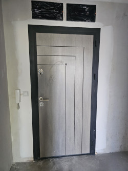 Продава голям двустаен ново строителство гр. Казанлък