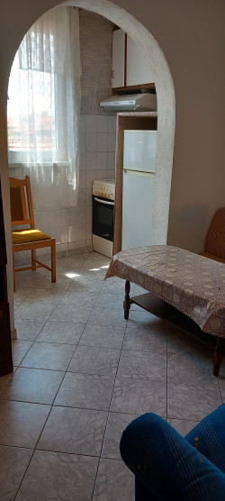 ПОД НАЕМ ГАРСОНИЕРА