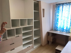 Тристаен апартамент под наем в центъра на Казанлък – обзаведен, отделна кухня, 90 кв.м.