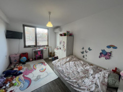 Тристаен апартамент с гараж за продажба – ново строителство, район Болницата, гр. Казанлък