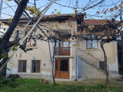 Продава Къща Масивно строителство в с.Енина