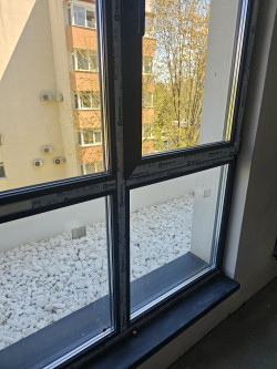 Продава голям двустаен ново строителство гр. Казанлък