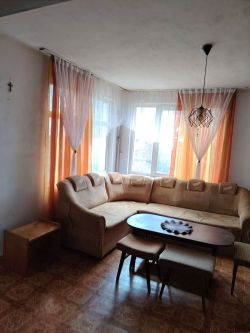 Едноетажна къща с двор за продажба – гр. Шипка