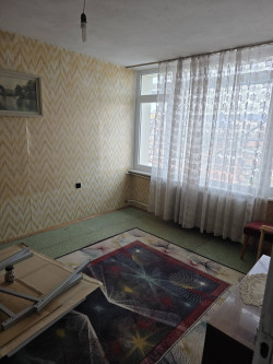 Агенция Елия продава 2 стаи + кухня - Манастира