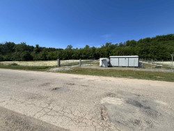 Инвестиционен парцел (УПИ) за продажба в с. Копринка – 1200 кв.м., проект за хале, лице на път