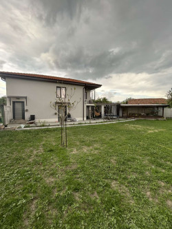 Къща след основен ремонт с голям двор и барбекю в с. Черганово | SDN Estates LTD