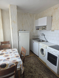 Агенция Елия продава 2 стаи + кухня - АБАЯТА