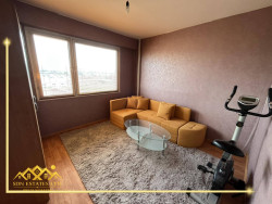 Продава двустаен апартамент в гр. Казанлък – ул. „Хината“ 1 | 70 кв.м. | Панел | 100 000 €