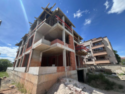 Апартамент с двор в нова сграда в гр. Казанлък – 128,95 кв.м.