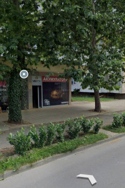 Магазин под наем в кв. Васил Левски, Казанлък – 50 кв.м., на главен булевард
