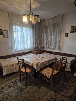 Продава Къща Масивно строителство в с.Шейново