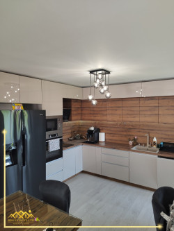 Къща след основен ремонт с голям двор и барбекю в с. Черганово | SDN Estates LTD