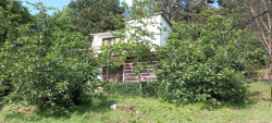 КЪЩА В С.ЕНИНА