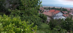 КЪЩА В С.ЕНИНА
