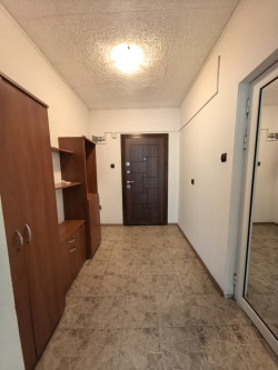 Продава Двустаен апартамент Тухла в гр.Казанлък