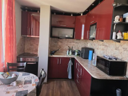 Агенция Елия продава 2 стаи + кухня след ремонт -Абаята
