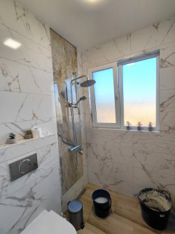 Готов за нанасяне дом в района на пазара | Казанлък