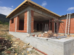 Продава масивна къща ново строителство - с .Долно Изворово