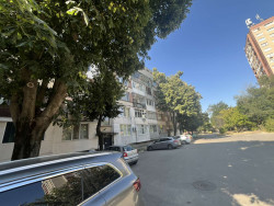 Двустаен апартамент 75 кв.м. за продажба в кв. Васил Левски, Казанлък