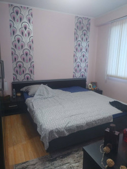 Агенция Елия продава 2 стаи + кухня в кв.ИЗТОК след ремонт