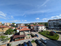 Продавам 3-стаен апартамент, гр. Казанлък