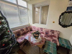 Къща 150 кв.м. с двор 380 кв.м. за продажба северно от парк „Розариум“, Казанлък