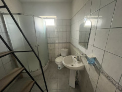 Едноетажна къща с три спални, пристройка, гараж и двор 630 кв.м. в село Габарево