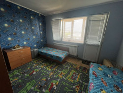 Четиристаен апартамент 110 кв.м. с две спални на ул. „Хината“, Казанлък