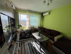 Продава Едностаен апартамент Панел в гр.Казанлък