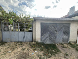 Къща с 4 спални и двор 1200 кв.м. за продажба в село Осетеново