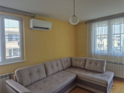 Продава Етаж от къща Масивно строителство в гр.Казанлък