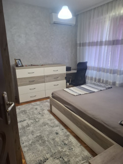 Ремонтиран двустаен апартамент за продажба в ж.к. Изток, ул. „Илинден“ №14, Казанлък