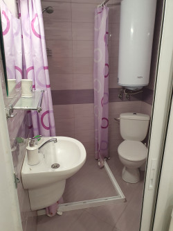 Продава Къща Тухла в гр.Казанлък