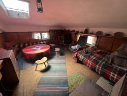 Продава/заменя за апартамент 108 кв.м. с механа, камина и изба 20 кв.м. до ЕКО, Казанлък