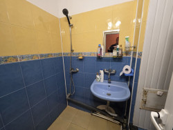 Обзаведен двустаен апартамент за продажба в ж.к. „Изток“, блок 119, Казанлък