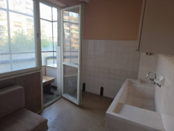 Агенция Елия продава 2 стаи + кухня в кв.ИЗТОК
